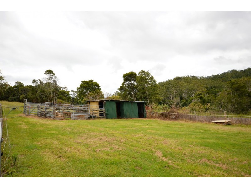61 Lowanna Road, Lowanna NSW 2450