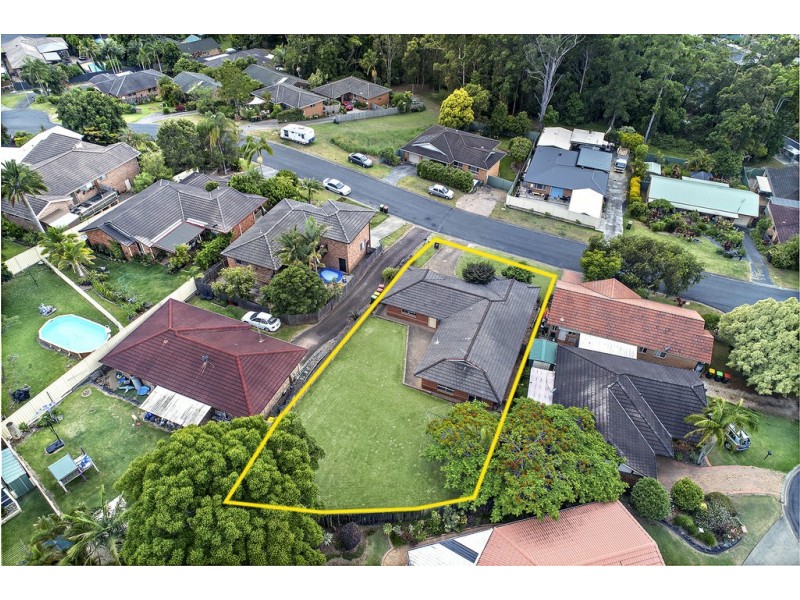 8 Kestrel Place, Boambee East NSW 2452