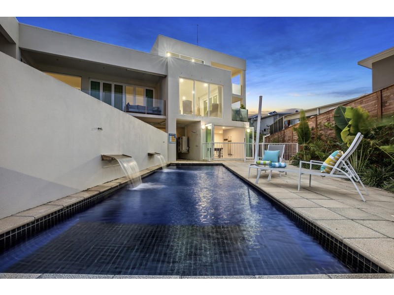 9 Beachfront Close, Sapphire Beach NSW 2450