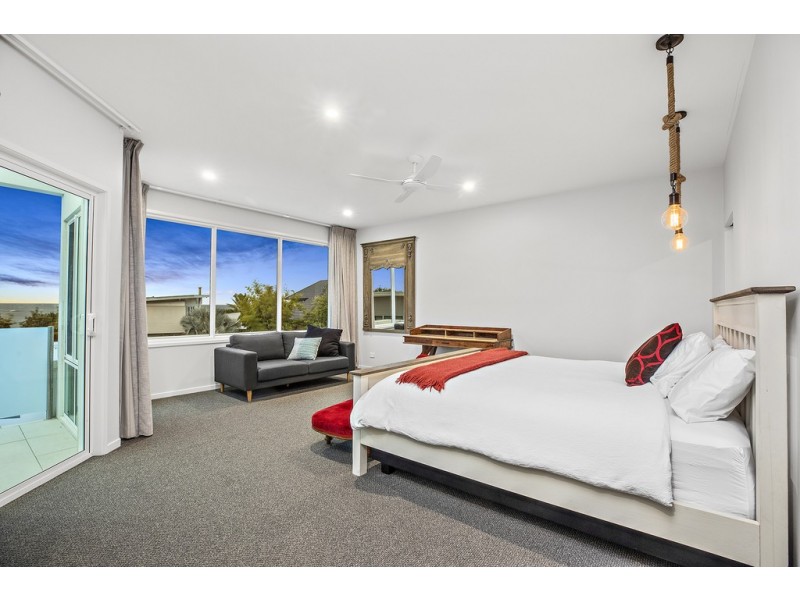 9 Beachfront Close, Sapphire Beach NSW 2450
