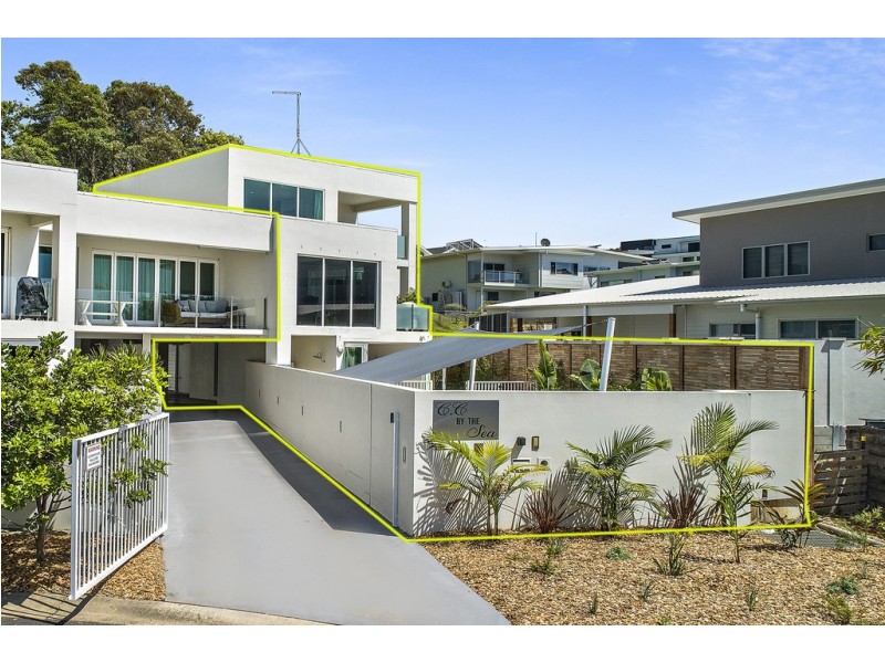 9 Beachfront Close, Sapphire Beach NSW 2450