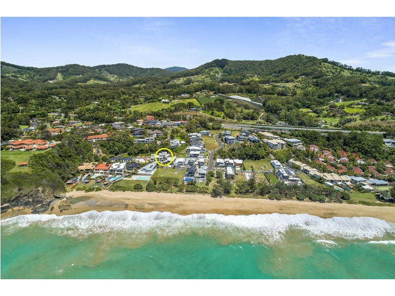 9 Beachfront Close, Sapphire Beach NSW 2450
