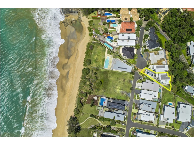 9 Beachfront Close, Sapphire Beach NSW 2450