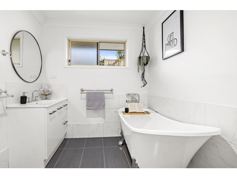 17 Mackays Road, Coffs Harbour NSW 2450