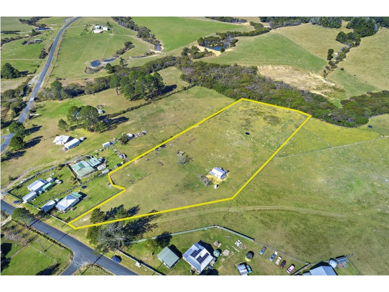 11 Cavanaghs Road, Lowanna NSW 2450