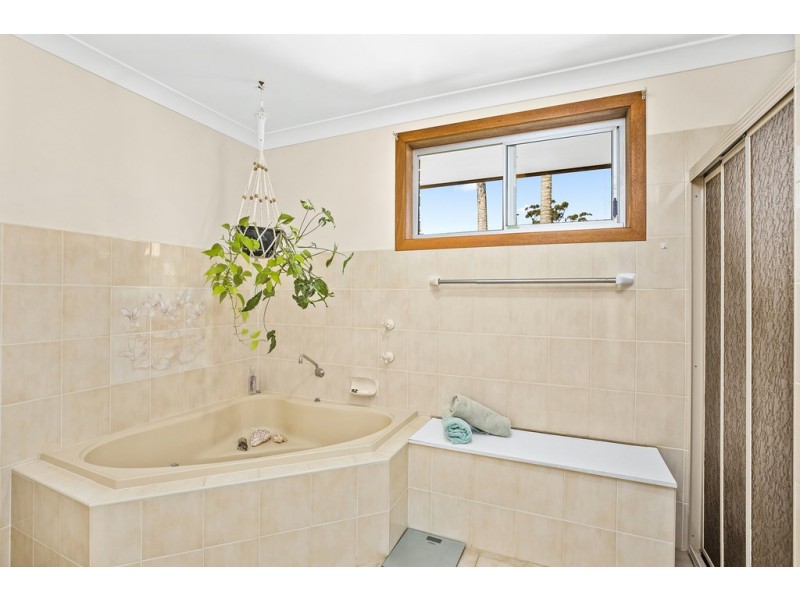 2 Essex Court, Urunga NSW 2455