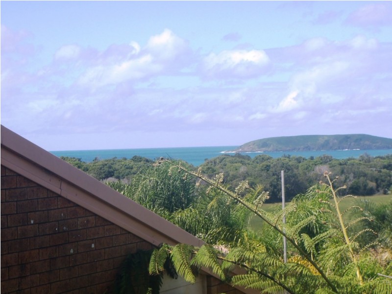 64 Manning Avenue, Coffs Harbour NSW 2450