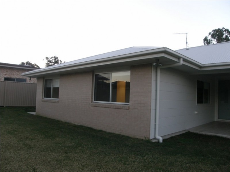 24 Tidal Crescent, Moonee Beach NSW 2450