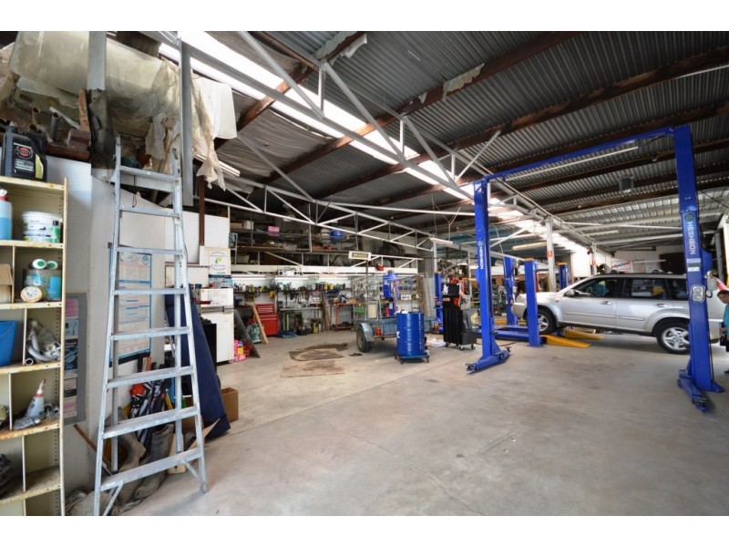 301 and 303 Pacific Highway, Coffs Harbour NSW 2450