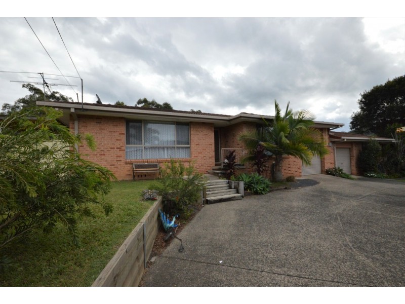 2/27 Burridge Avenue, Coffs Harbour NSW 2450