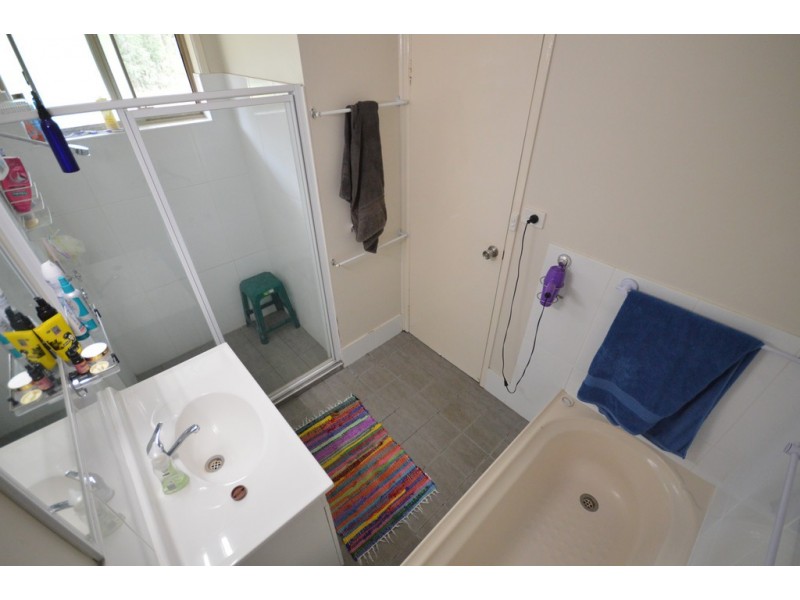 2/27 Burridge Avenue, Coffs Harbour NSW 2450