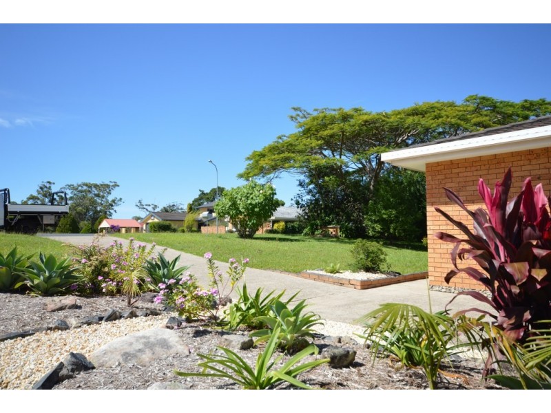 16 Taloumbi Road, Coffs Harbour NSW 2450