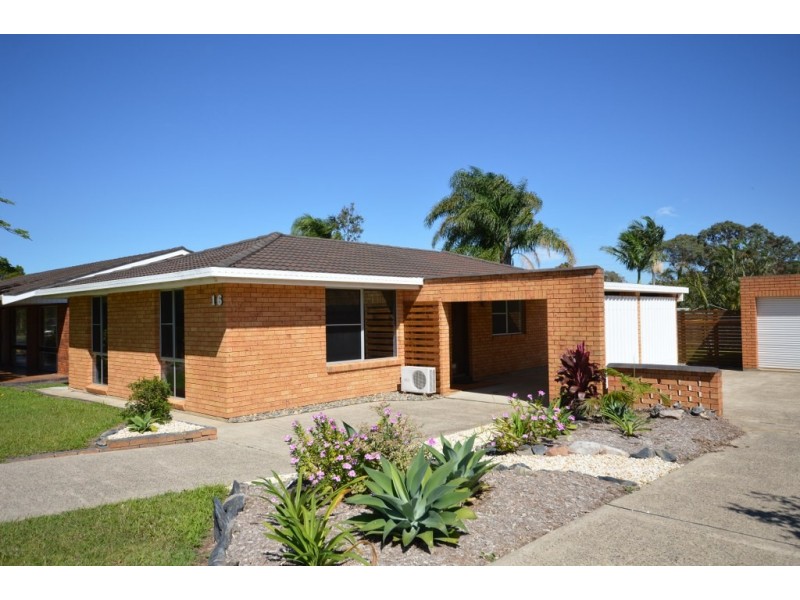 16 Taloumbi Road, Coffs Harbour NSW 2450