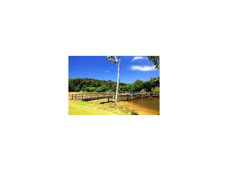 24 Tidal Crescent, Moonee Beach NSW 2450