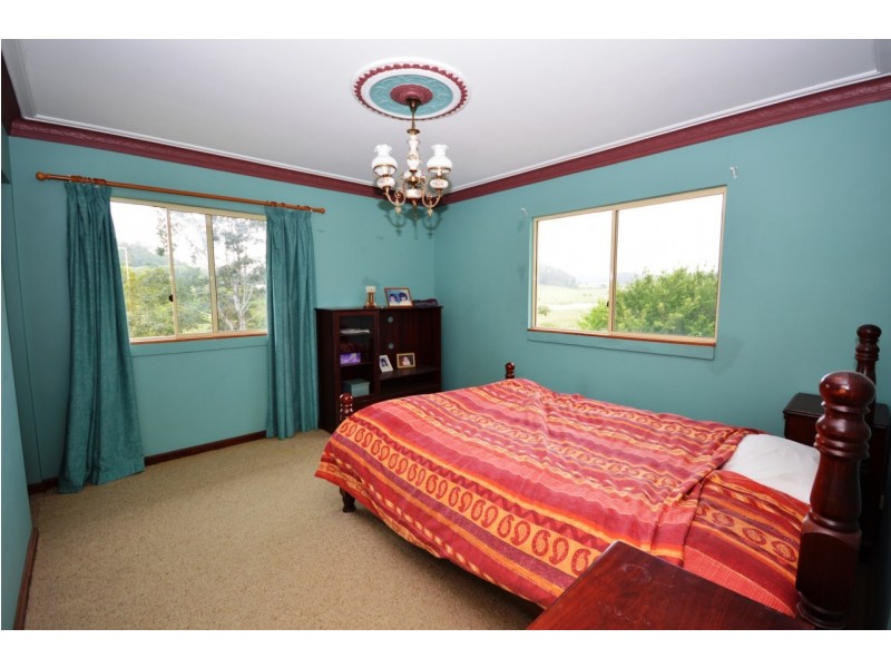 237 Camp Creek Road, Lowanna NSW 2450