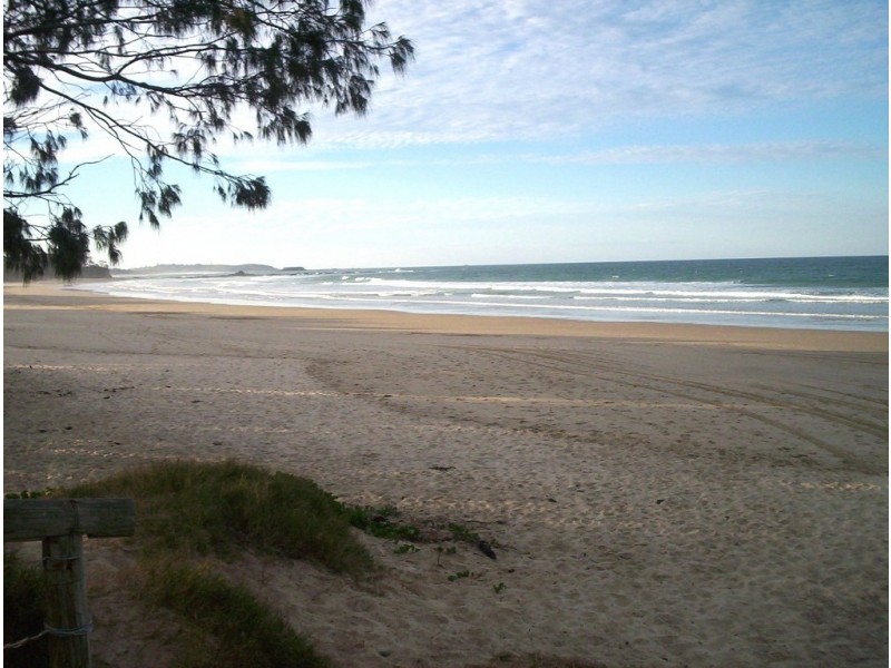 33 Blackbutt Avenue, Sandy Beach NSW 2456