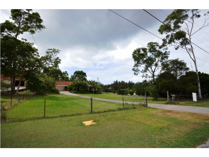 42 Poynten Drive, Emerald Beach NSW 2456