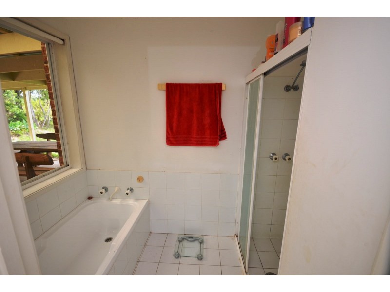42 Poynten Drive, Emerald Beach NSW 2456