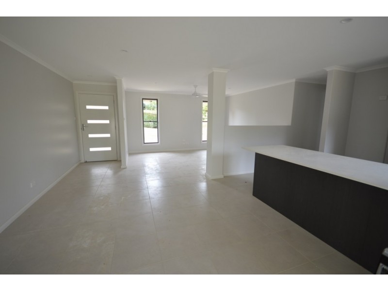 1/18 Sea Breeze Place, Boambee East NSW 2452