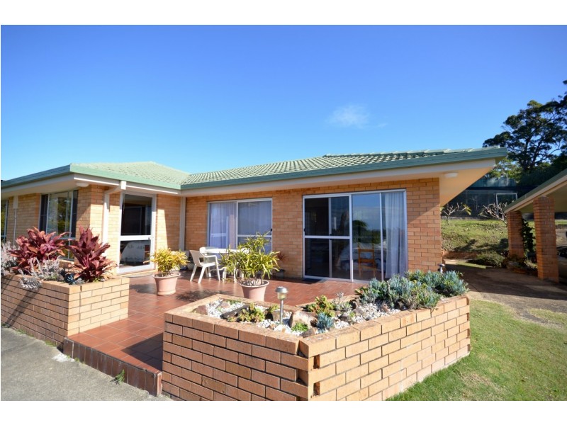 20a Skinner Close, Emerald Beach NSW 2456