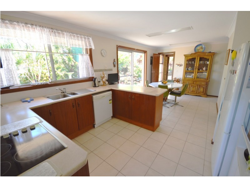 20a Skinner Close, Emerald Beach NSW 2456