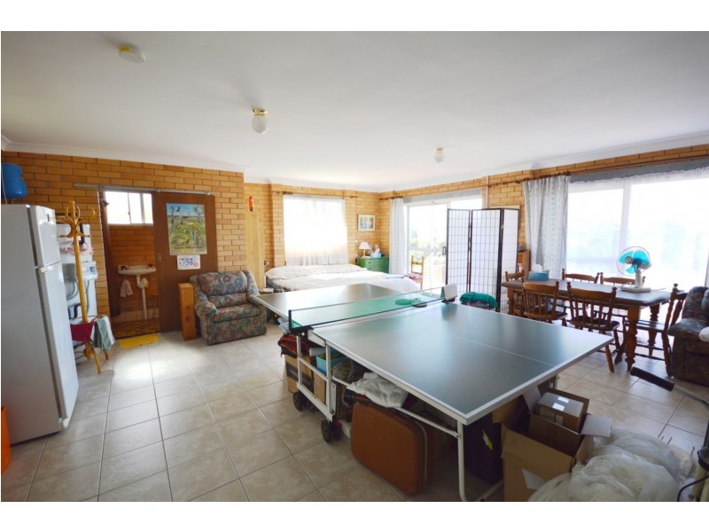 20a Skinner Close, Emerald Beach NSW 2456