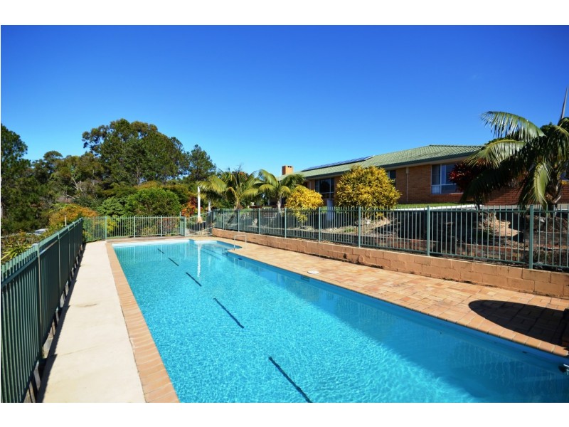 20a Skinner Close, Emerald Beach NSW 2456