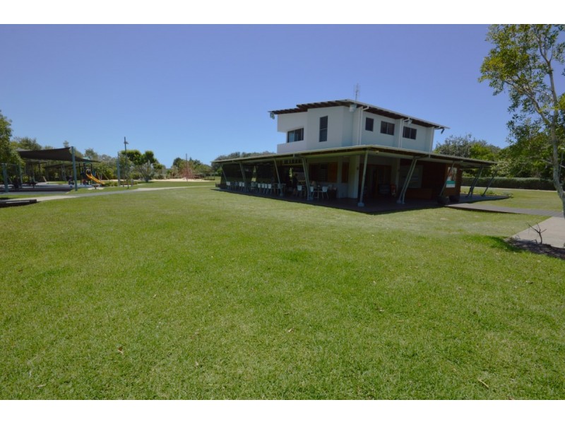 11A San Simeon Circuit, Sapphire Beach NSW 2450