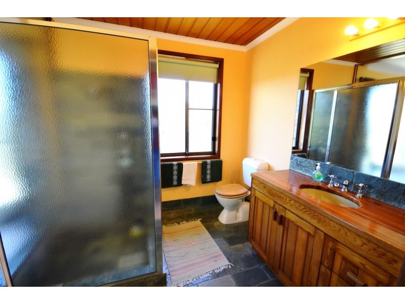 20b Skinner Close, Emerald Beach NSW 2456