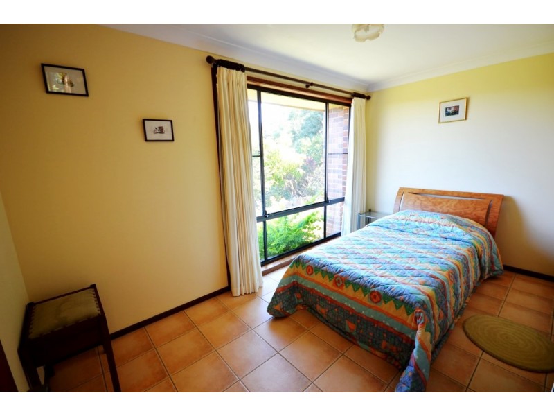 20b Skinner Close, Emerald Beach NSW 2456