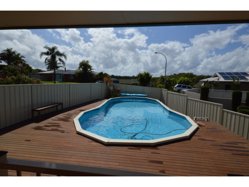 9 Golden Grove Court, Boambee East NSW 2452