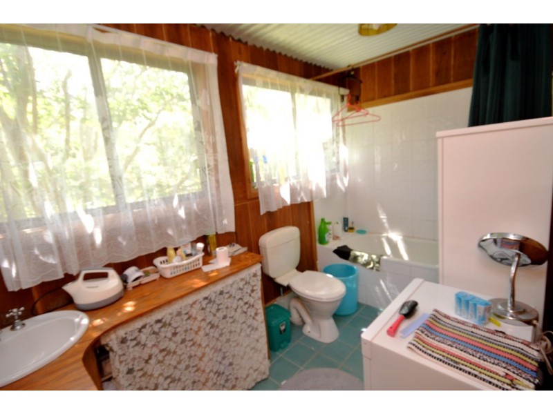 8 Blackbutt Ridge Road, Lowanna NSW 2450