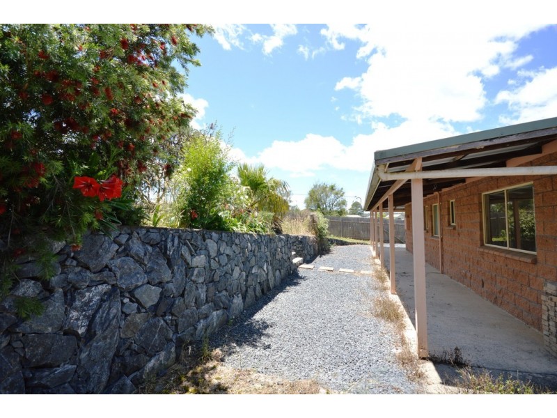7 Lorne Street, Lowanna NSW 2450