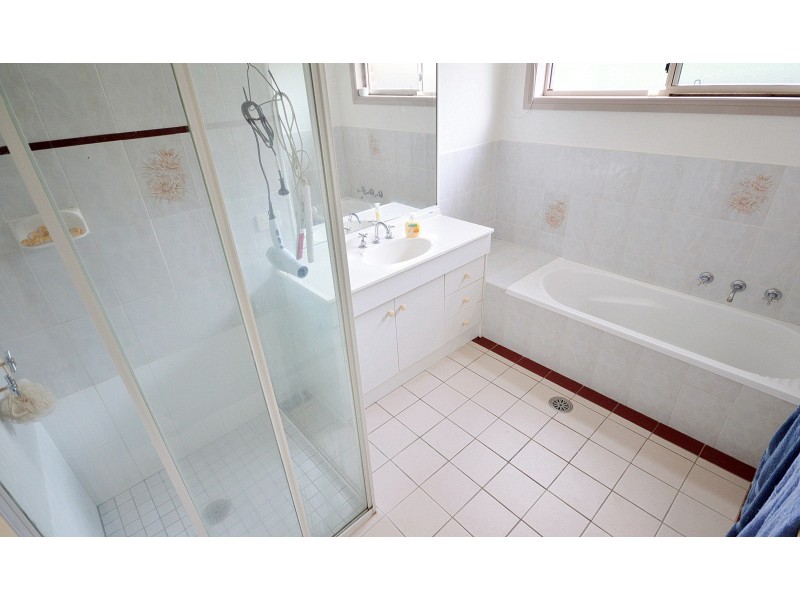 8 Kestrel Place, Boambee East NSW 2452