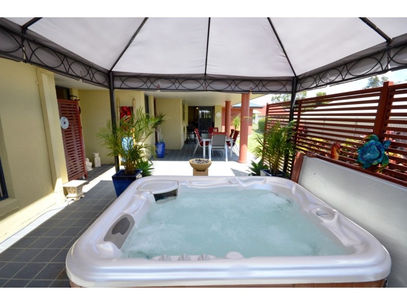 27 Dunlop Drive, Boambee East NSW 2452