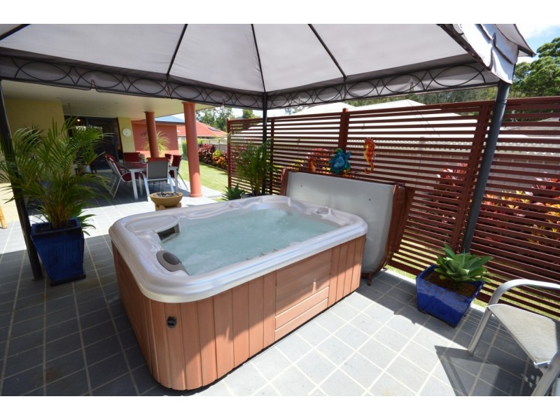 27 Dunlop Drive, Boambee East NSW 2452