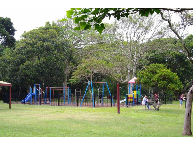 25 Beach Parade, Mylestom NSW 2454
