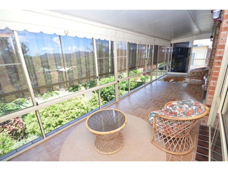 64 Dammerel Crescent, Emerald Beach NSW 2456