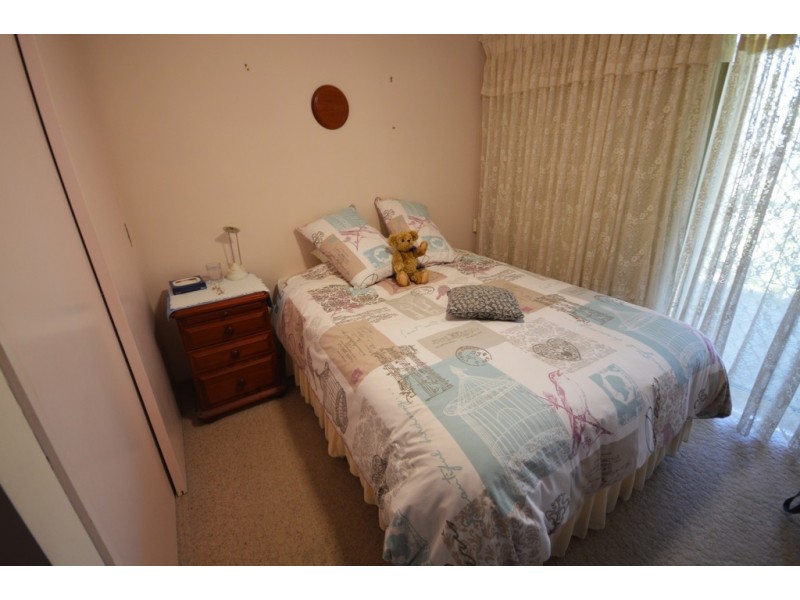 64 Dammerel Crescent, Emerald Beach NSW 2456