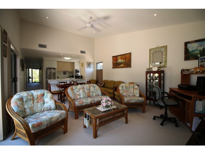 86 Glenlyon Drive, Coffs Harbour NSW 2450
