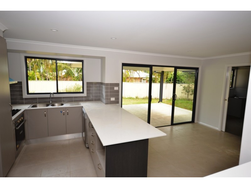 2/18 Sea Breeze Place, Boambee East NSW 2452