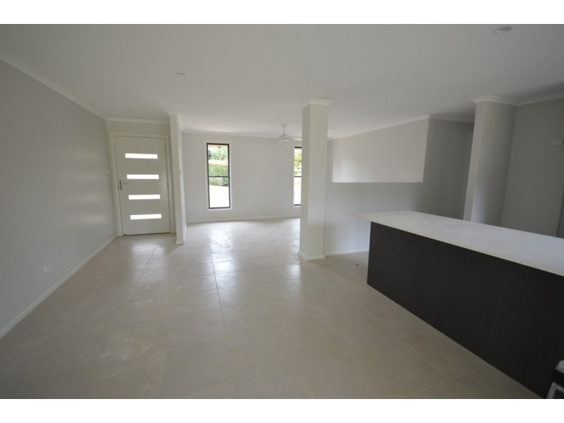 2/18 Sea Breeze Place, Boambee East NSW 2452