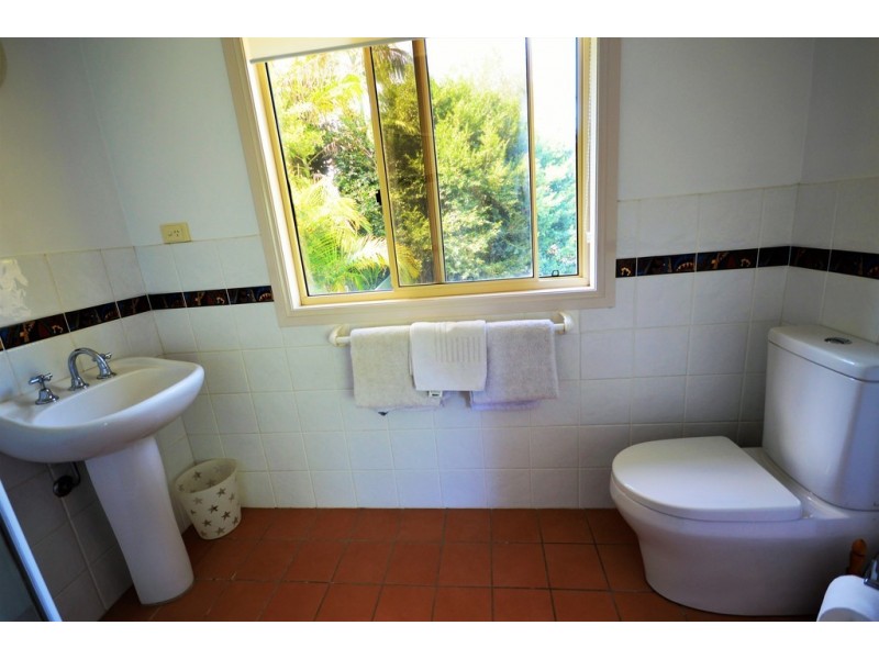 6 Searle Close, Boambee East NSW 2452