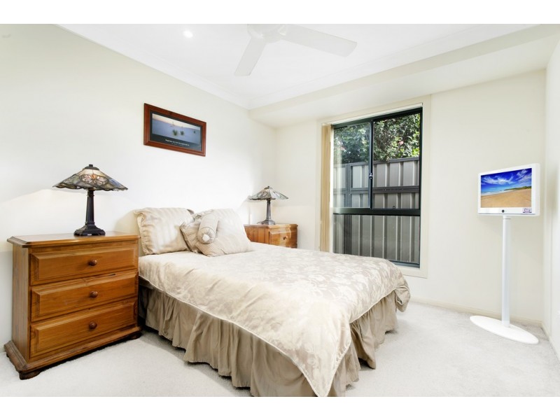 18 Admiralty Drive, Safety Beach NSW 2456