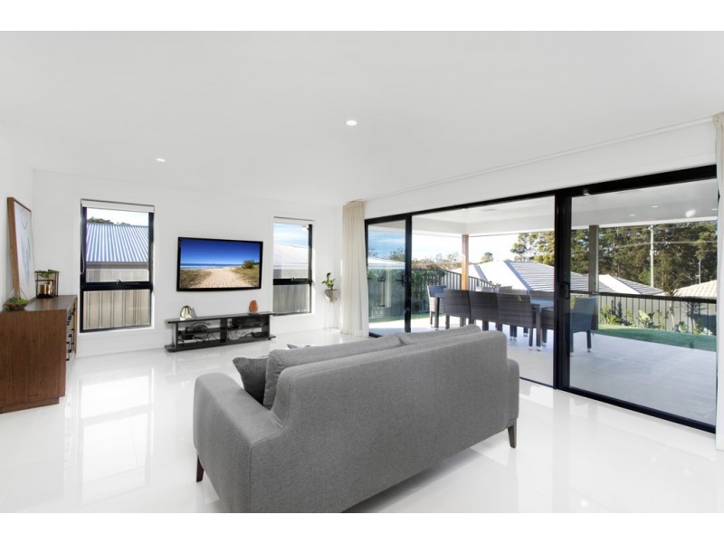 7 Seashore Place, Sandy Beach NSW 2456