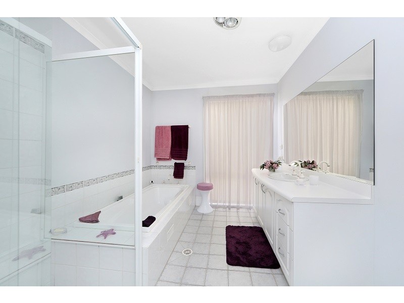 89 Mountain View Drive, Woongarrah NSW 2259