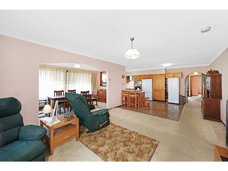 9 Essex Street, Gorokan NSW 2263