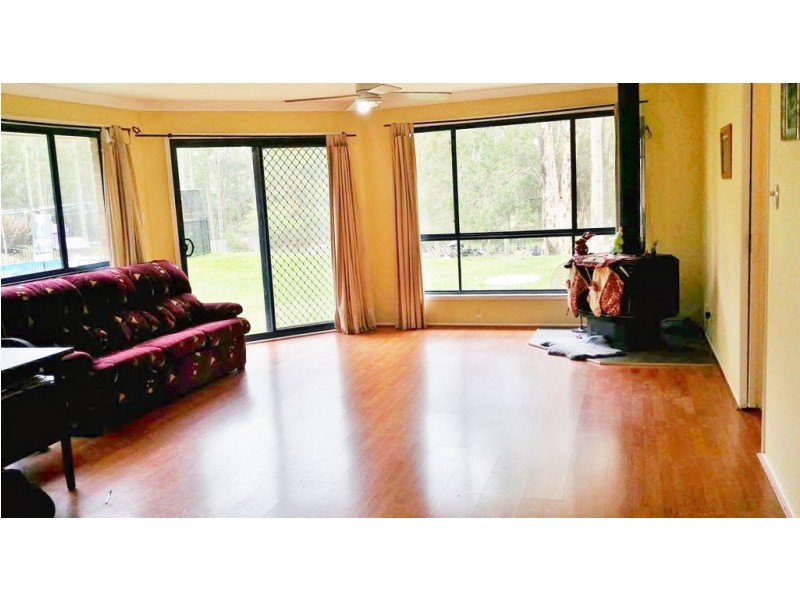 37 Burlington Avenue, Jilliby NSW 2259