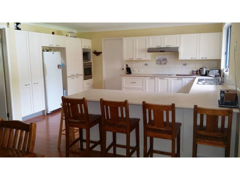 37 Burlington Avenue, Jilliby NSW 2259