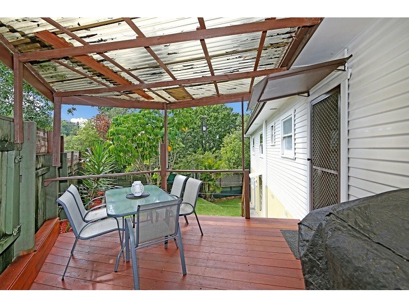 10 Thornley Street, Wyoming NSW 2250